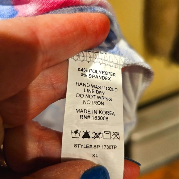 SHOPIN LA  Floral Top - Picture 6 of 7